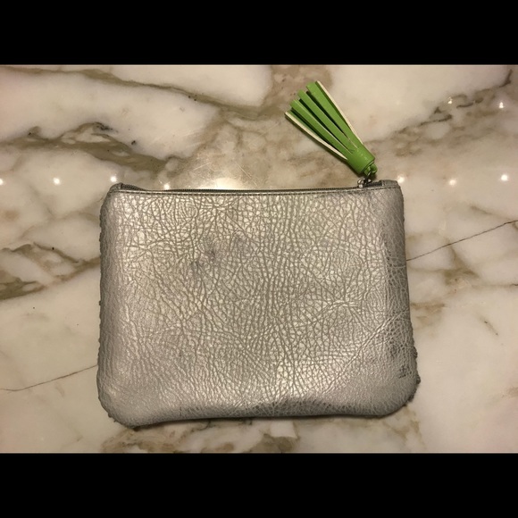 Knit Patent Silver Clutch - Picture 2 of 3